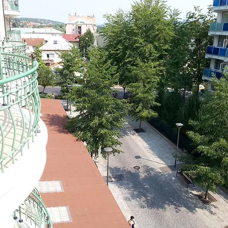 아파트 City Center & Wellness *